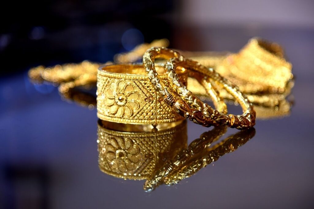 Strategi Membeli Emas Perhiasan Untuk Investasi